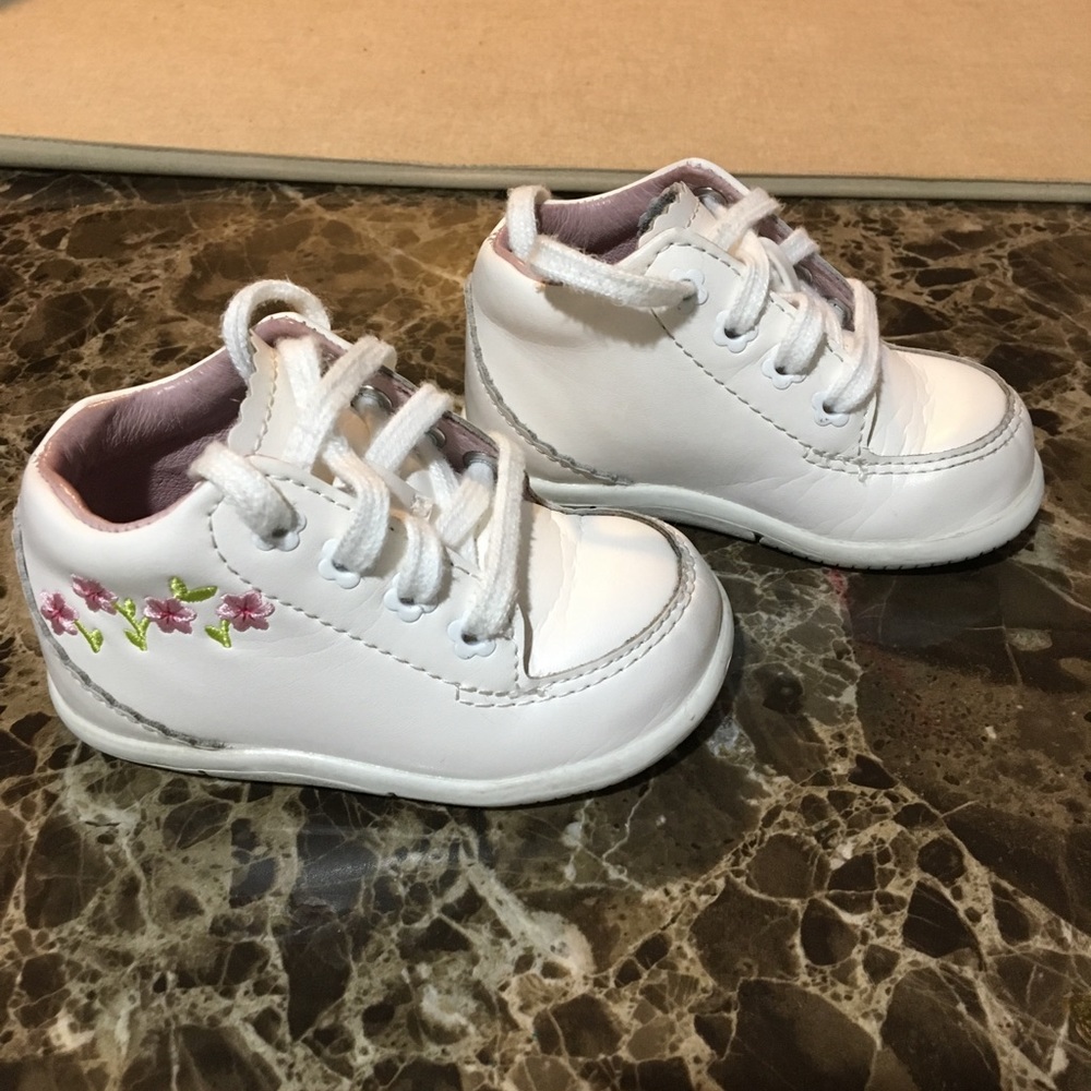 Stride rite Emilia